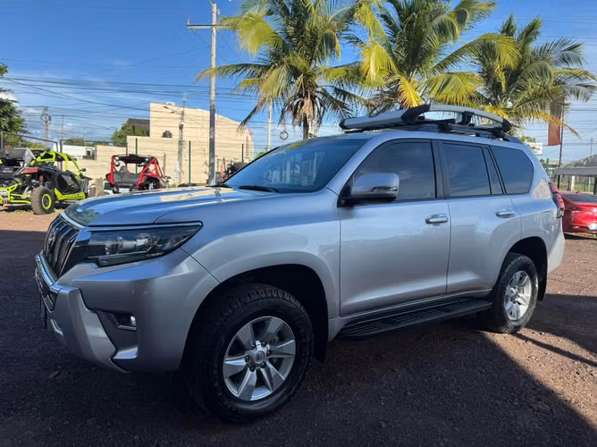 Land Cruiser prado TXL Año 2018 - Imagen 2