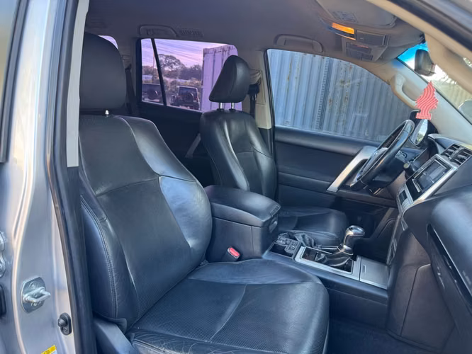 Land Cruiser prado TXL Año 2018 - Imagen 10