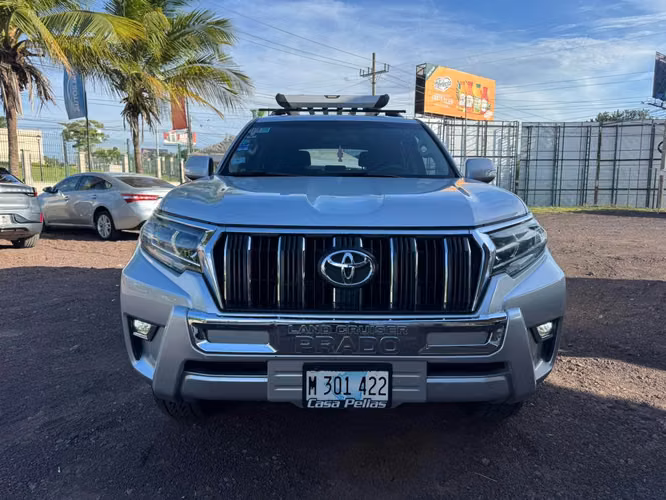 Land Cruiser prado TXL Año 2018