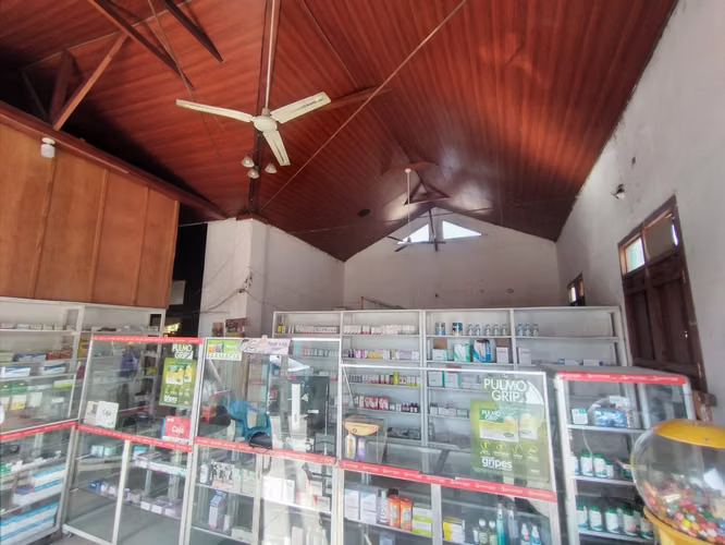 Comercial Building with High Traffic - Imagen 4
