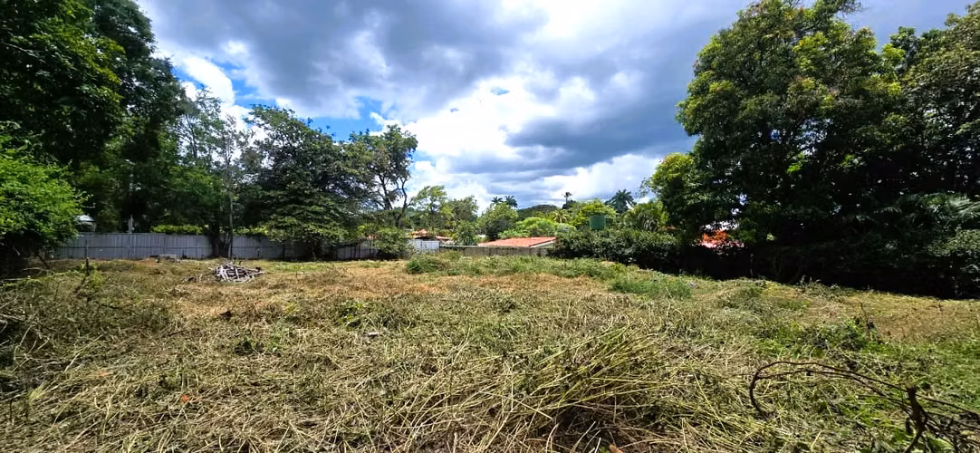 EM-Venta de espectacular Terreno dentro de Residencial en las Colinas  - Imagen 3