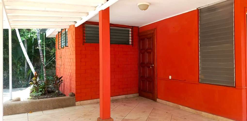 EM-Propiedad Comercial en Renta, Los Robles – I Etapa  - Imagen 10