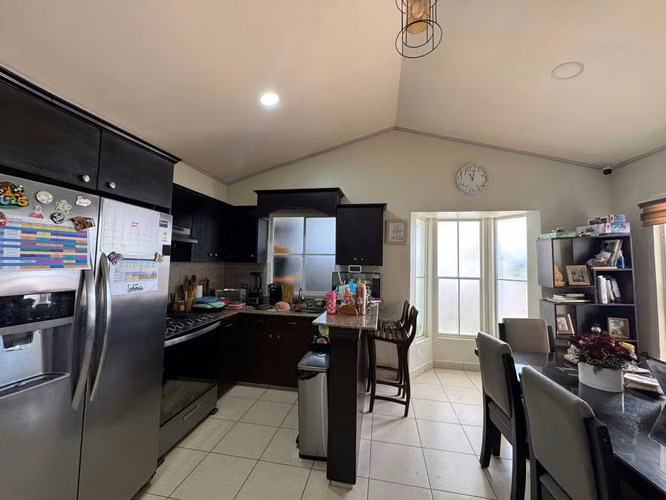 KW- Venta,  casa en residencial de Carretera masaya Km 16  - Imagen 2