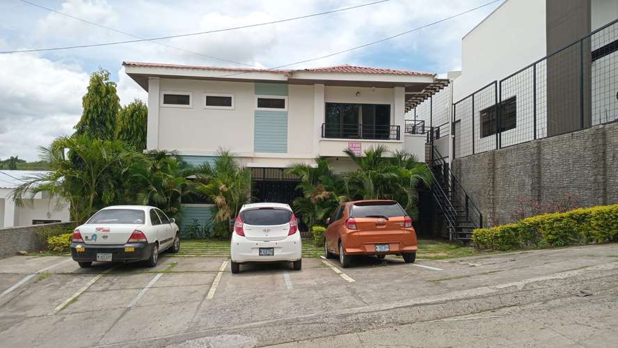 Se alquila Apartamento en villa fontana con Area de 28m 