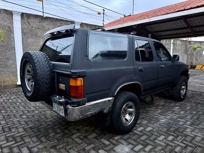 4Runner SR5 1990 3VZ 4x4 A/T - Imagen 2