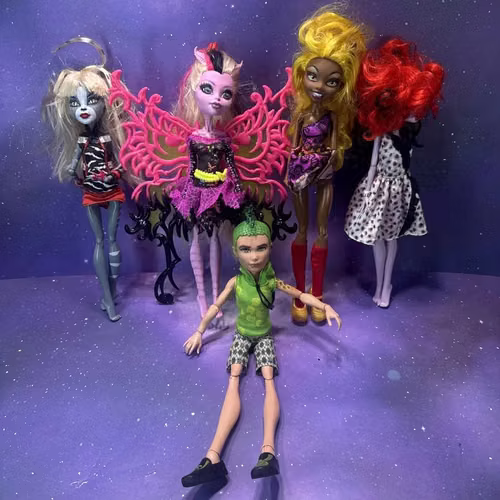 Cualquier Muñeca Monster High Barbie KPOP Rainbow High - traigo lotes - Imagen 2