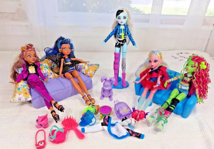 Cualquier Muñeca Monster High Barbie KPOP Rainbow High - traigo lotes