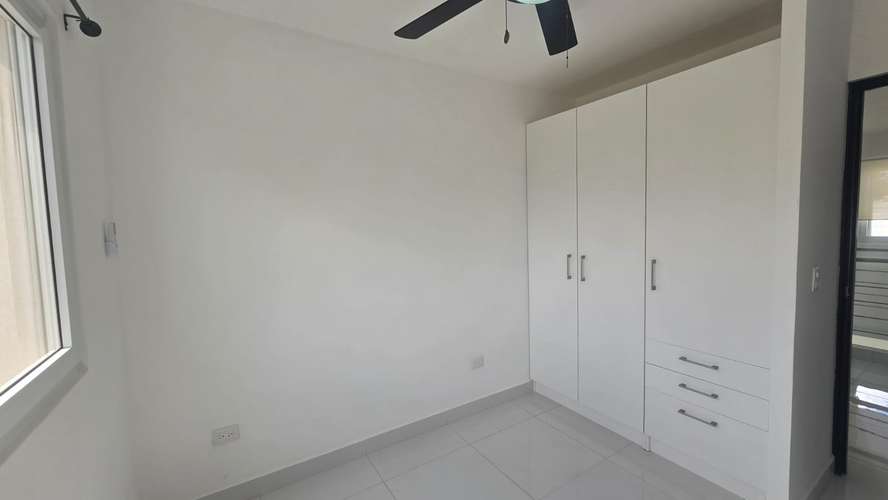 Casa nueva de dos plantas en renta en Condominio Sendero de Las Colinas, Las Colinas, Managua - Imagen 13