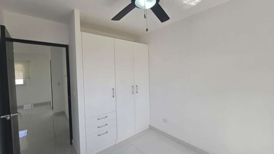 Casa nueva de dos plantas en renta en Condominio Sendero de Las Colinas, Las Colinas, Managua - Imagen 9