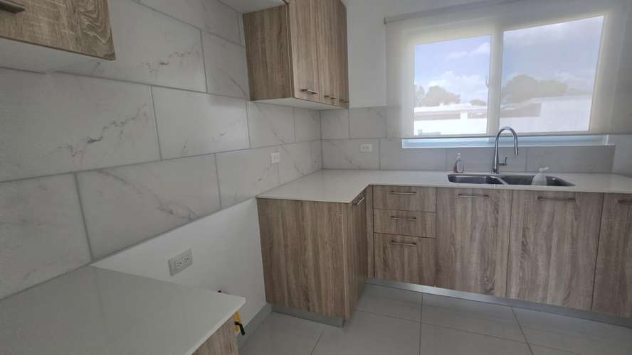 Casa nueva de dos plantas en renta en Condominio Sendero de Las Colinas, Las Colinas, Managua - Imagen 7