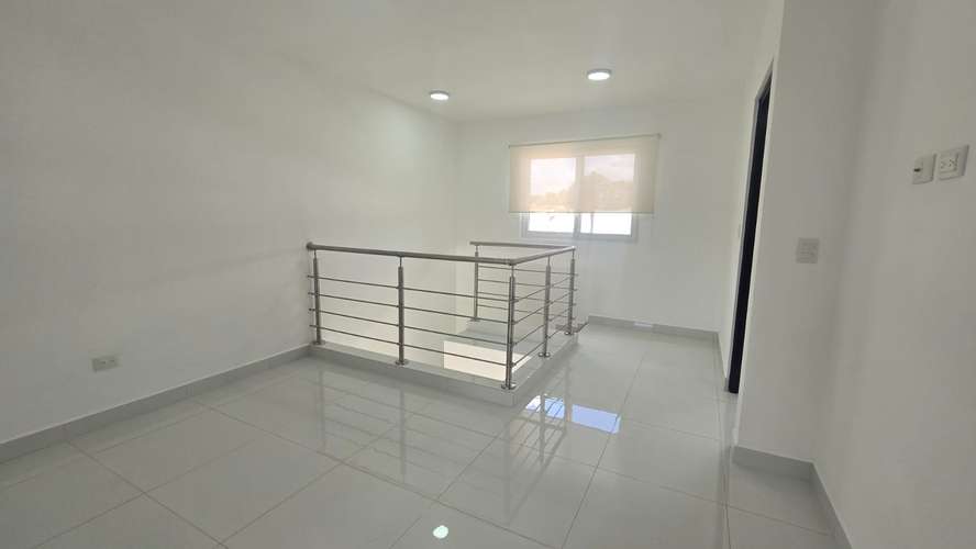 Casa nueva de dos plantas en renta en Condominio Sendero de Las Colinas, Las Colinas, Managua - Imagen 8