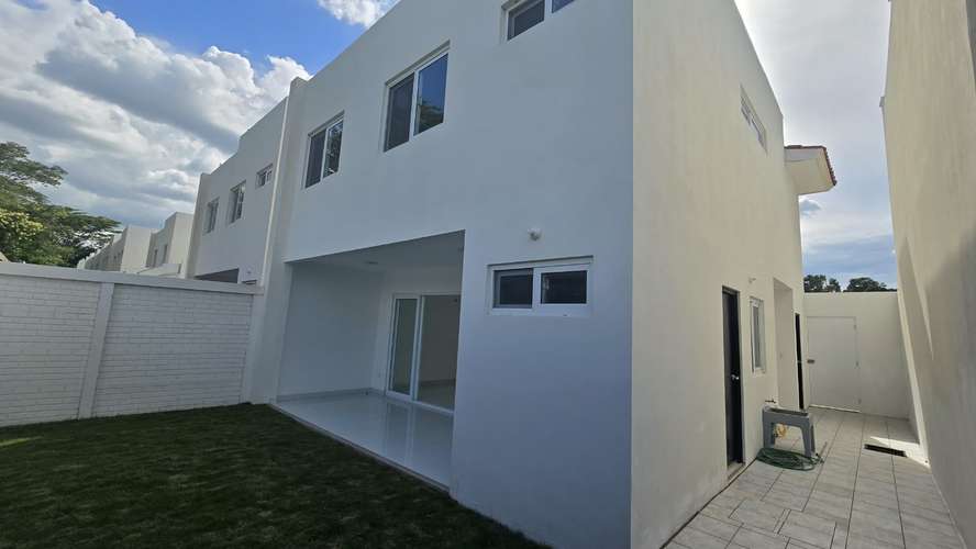 Casa nueva de dos plantas en renta en Condominio Sendero de Las Colinas, Las Colinas, Managua - Imagen 18