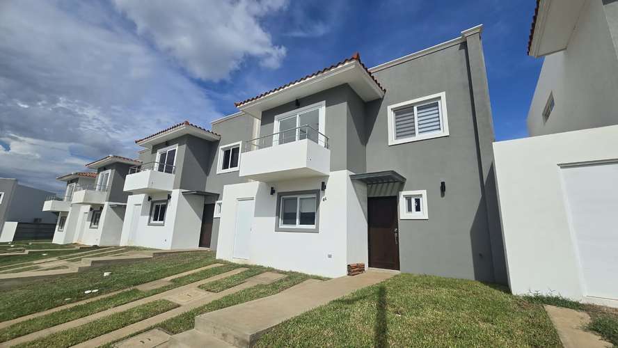Casa nueva de dos plantas en renta en Condominio Sendero de Las Colinas, Las Colinas, Managua - Imagen 2