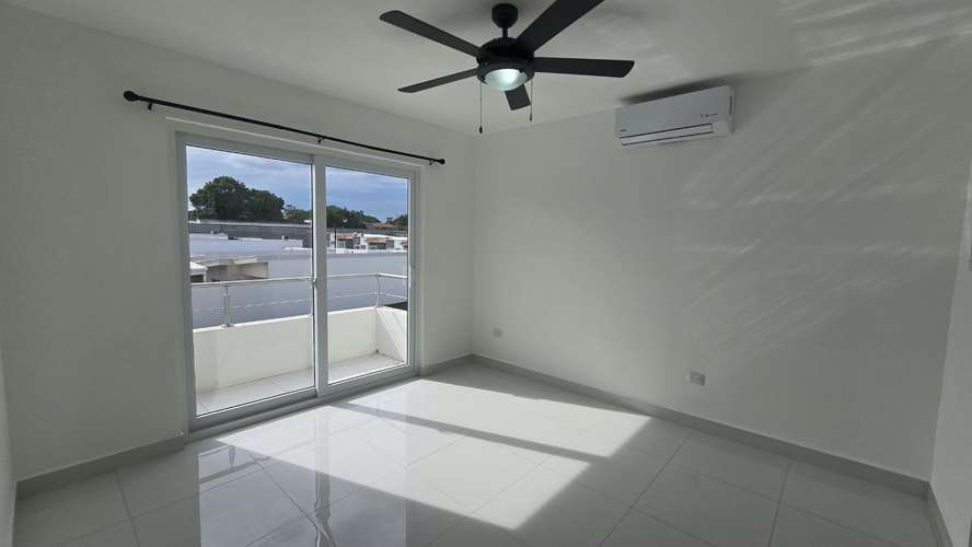 Casa nueva de dos plantas en renta en Condominio Sendero de Las Colinas, Las Colinas, Managua - Imagen 16