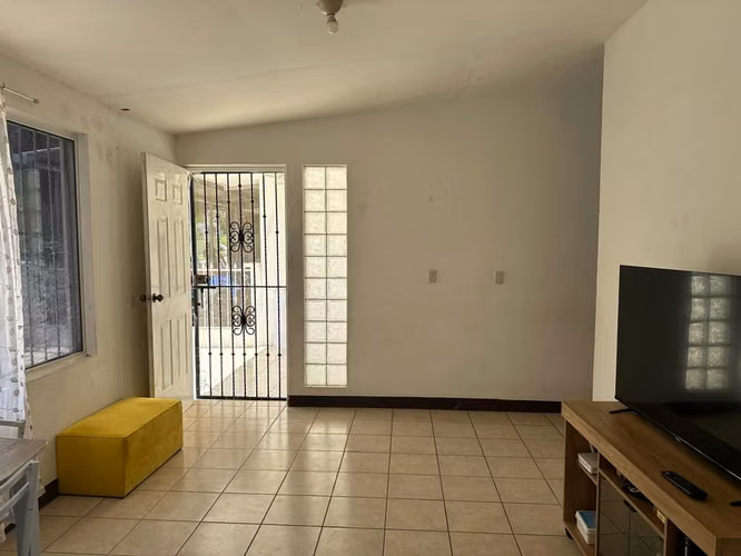 KW - Venta,  Casa en Km 10.5 Carretera a Masaya  - Imagen 3