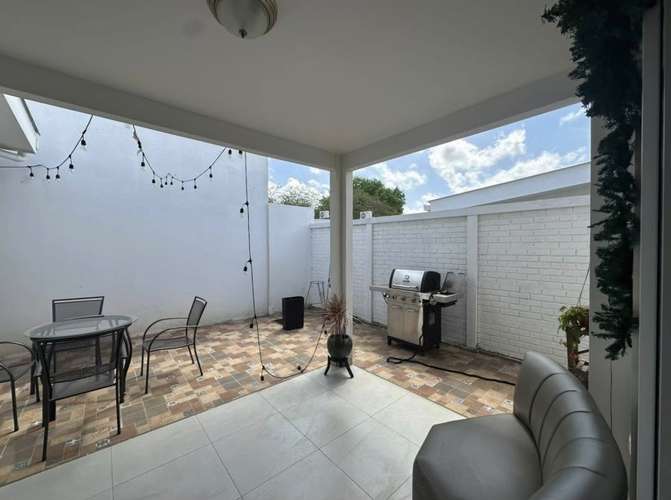 Condominio con piscina comunal, casa en renta!  - Imagen 6