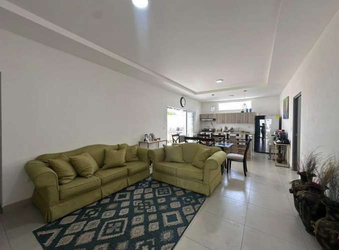 Condominio con piscina comunal, casa en renta!  - Imagen 8