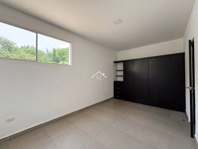 LL - Se Vende Complejo de 4 Casas en Santo Domingo - Imagen 7