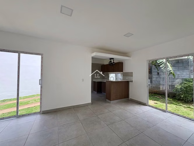 LL - Se Vende Complejo de 4 Casas en Santo Domingo - Imagen 17