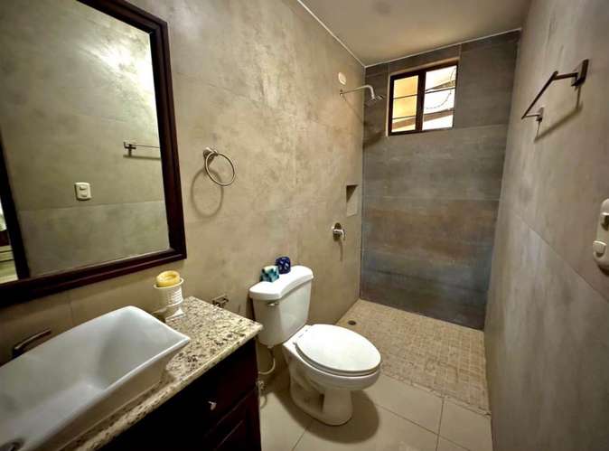 EJ-Rento hermosa casa en Veracruz  - Imagen 8