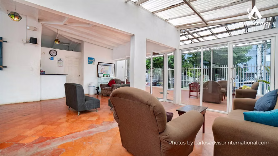 Hotel en los Robles, Managua