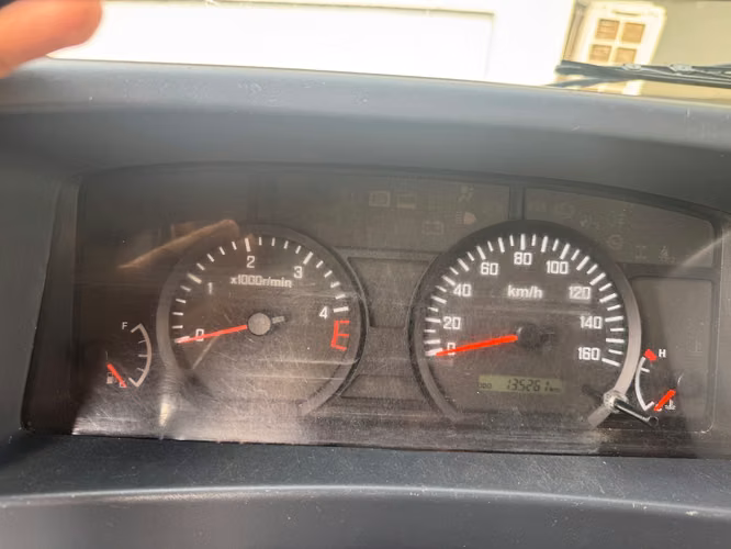 CAMIÓN ISUZU QMR77 2024 DIESEL 3.5 TON | CAJÓN CERRADO | LISTO PARA TRABAJAR  