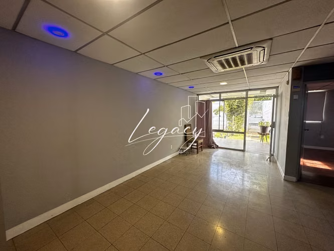 EG- PROPIEDAD EN RENTA PARA OFICINAS O NEGOCIO – ALTAMIRA
