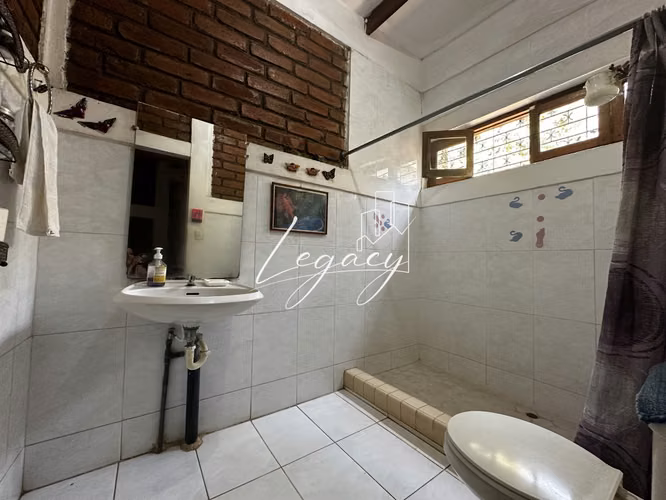 EG- Se Vende casa con apartamento en Carretera Sur – Km 10.5