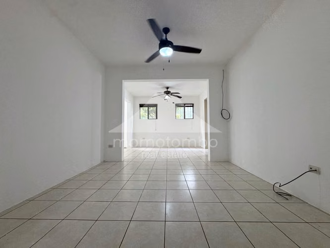 Casa en Venta &amp; Renta Las Colinas, Managua