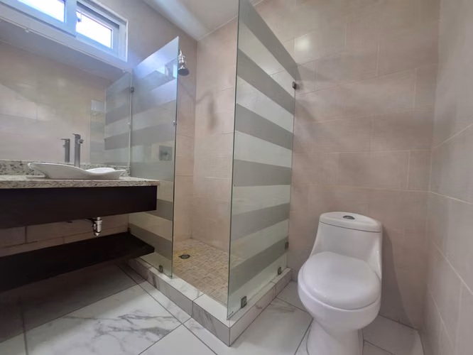Casa en Venta/Primer entrada Las colinas 