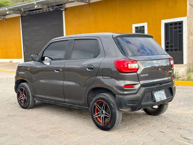 SUZUKI SPRESSO 2023
