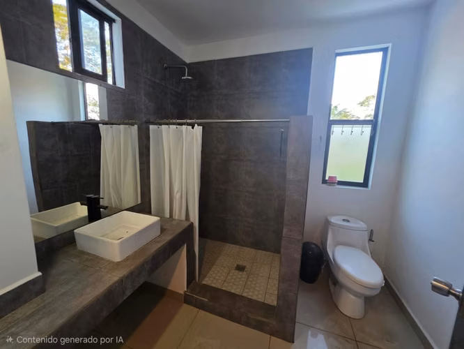 ¡EXCELENTE CASA EN RENTA! Ideal para Vivienda u Oficina  Km 8.5 Carretera a Masaya  - Imagen 13