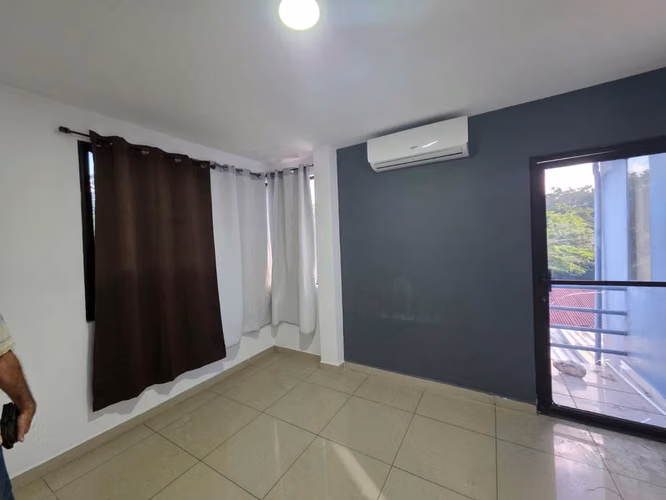 ¡EXCELENTE CASA EN RENTA! Ideal para Vivienda u Oficina  Km 8.5 Carretera a Masaya  - Imagen 6