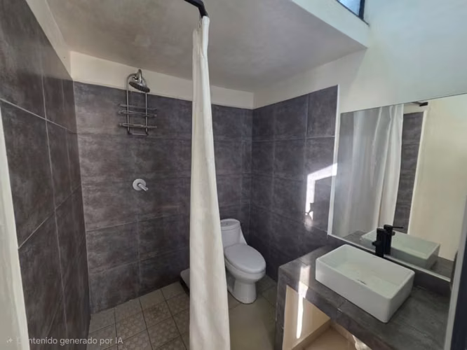 ¡EXCELENTE CASA EN RENTA! Ideal para Vivienda u Oficina  Km 8.5 Carretera a Masaya  - Imagen 11
