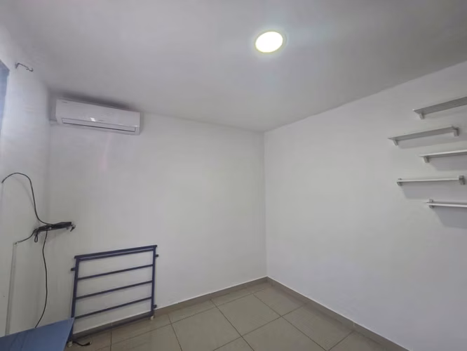 ¡EXCELENTE CASA EN RENTA! Ideal para Vivienda u Oficina  Km 8.5 Carretera a Masaya  - Imagen 10