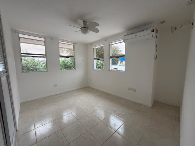 CASA EN VENTA CERCA DEL COLEGIO ALEMÁN | URBANIZACIÓN CAROLINA CARRETERA SUR  - Imagen 16
