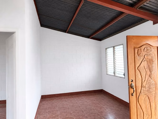 FP- Vendo casa en Residencial Santa Eduviges  - Imagen 3