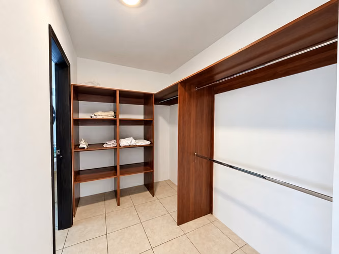  CASA AMUEBLADA EN RENTA – LAS COLINAS - Imagen 3