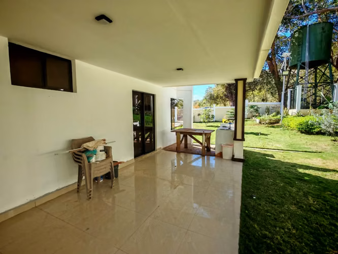 AG. SE VENDE CASA EN RESIDENCIAL EN CARRETERA MASAYA KM 13 - Imagen 5