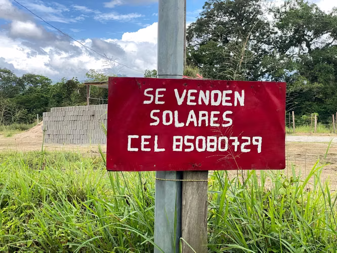Venta de terreno en Lotificacion - Imagen 2
