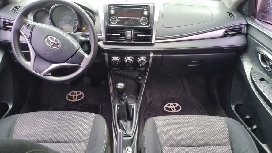 Toyota Yaris 2015
