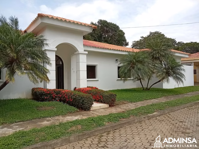 HOUSE FOR SALE - ROAD TO MASAYA