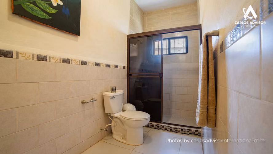 Bella casa en Ticuantepe + Oportunidad de Inversión (leer la descripción)  - Imagen 9