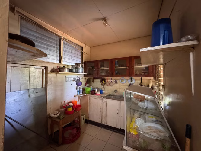 CASA EN VENTA CON POTENCIAL COMERCIAL – BARRIO BERTHA DÍAZ, MANAGUA - Imagen 10