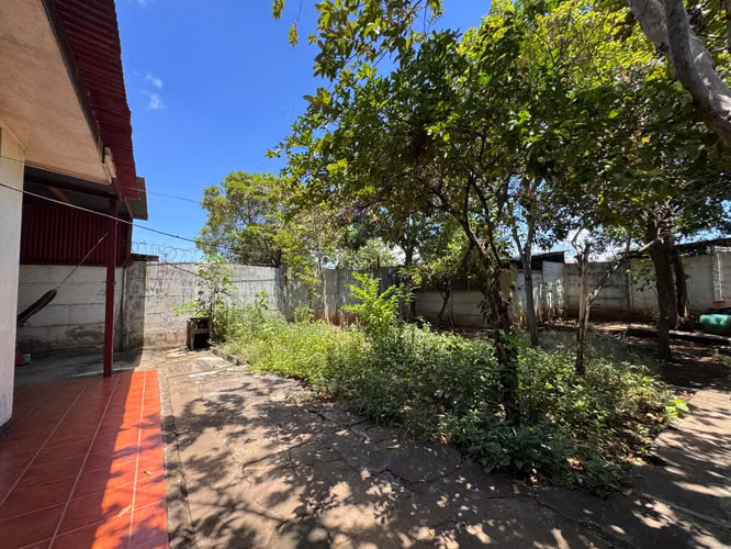 CASA EN VENTA CON POTENCIAL COMERCIAL – BARRIO BERTHA DÍAZ, MANAGUA - Imagen 16