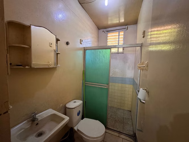 CASA EN VENTA CON POTENCIAL COMERCIAL – BARRIO BERTHA DÍAZ, MANAGUA - Imagen 7