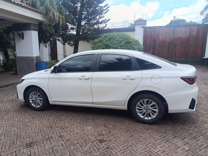 Toyota Yaris 2024 - Imagen 2