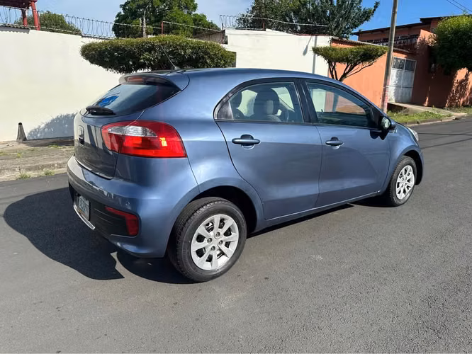 Kia Rio NACIONAL  //  2016 - Imagen 4