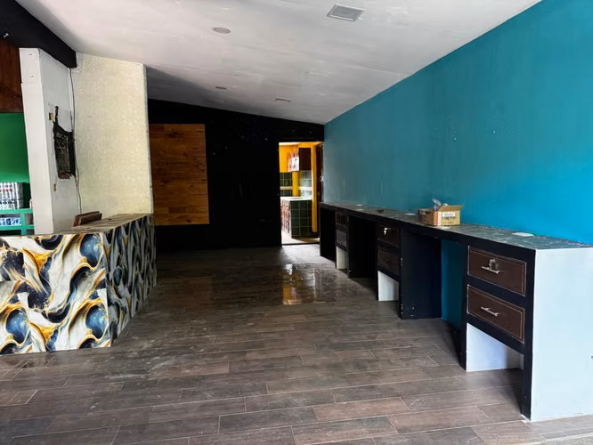SE RENTA ESPACIO PARA OFICINA/ TIENDA/ SALON/ NEGOCIO - Imagen 3