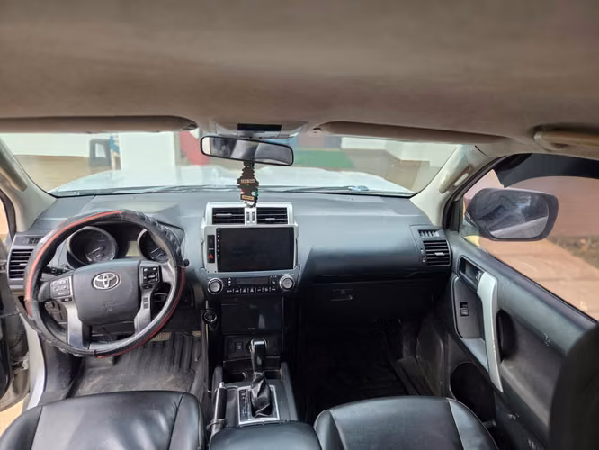 Toyota Land Cruiser Prado 2015 Automática 